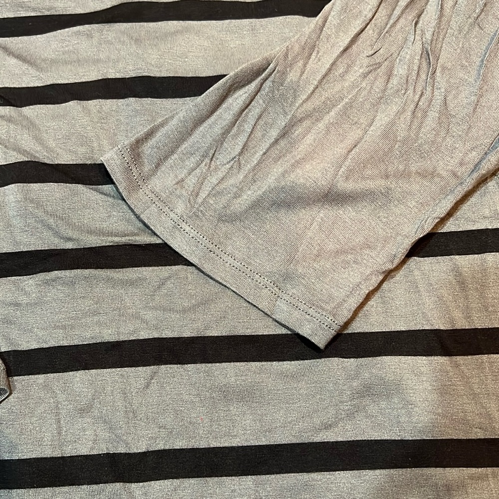 Lularoe Randy Baseball Style Top 2XL - Picture 3 of 5